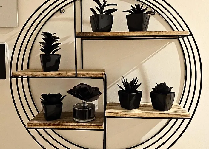 Lux Beach Apartment Black